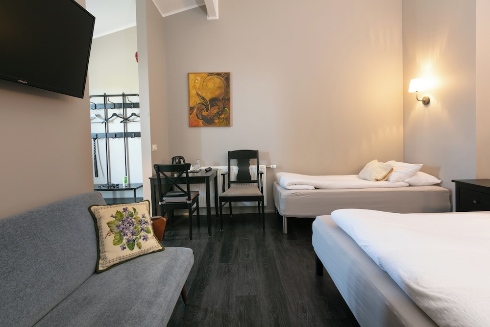 Standard Triple Room, Mountain View photo 3