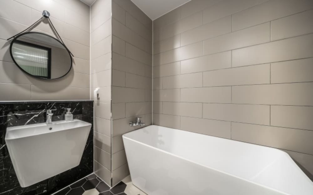 Deluxe Double Room - Photo 9