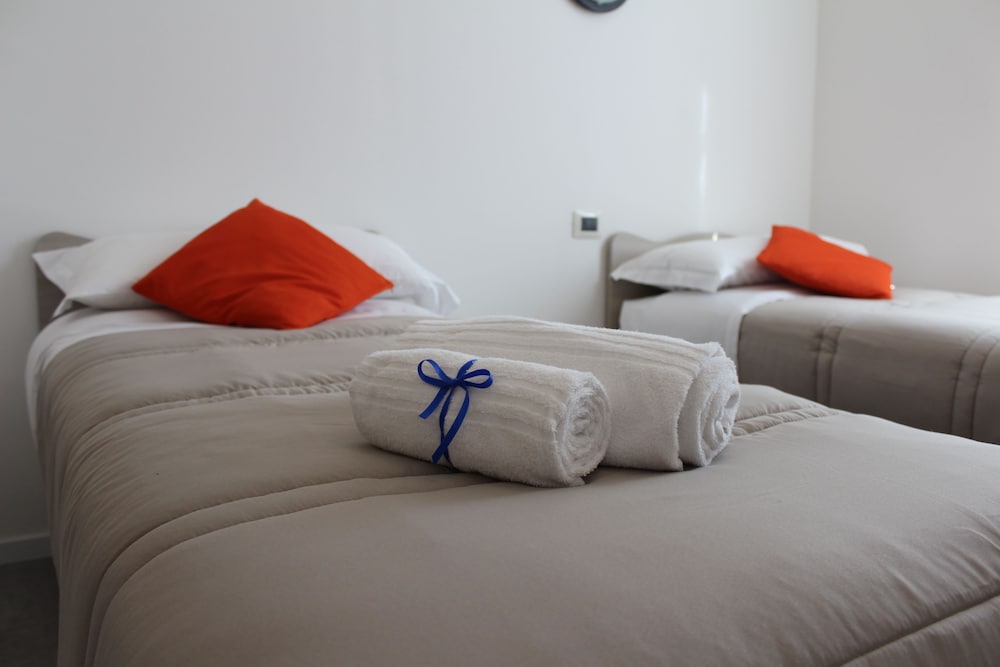 Comfort Apartment, 2 Bedrooms, Lake View, Ground Floor photo 2