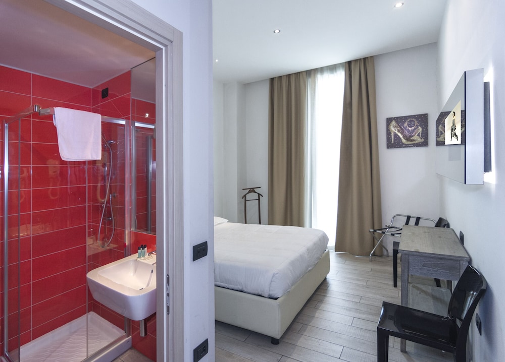 Economy Double Room Single Use photo 2