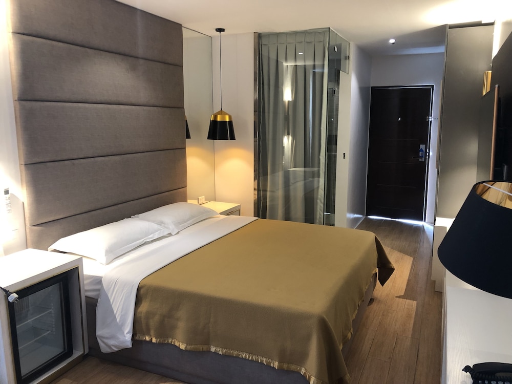 Royal Suite photo 1