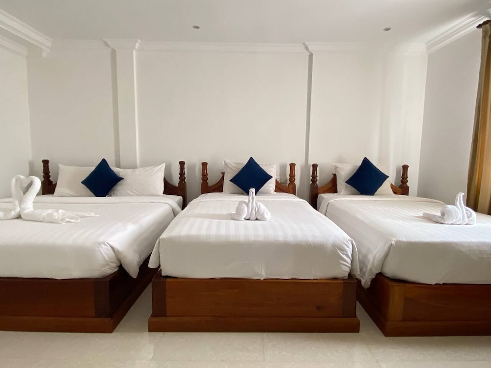 Deluxe Triple Room - Photo 4