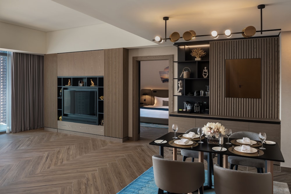 Blockbuster Suite