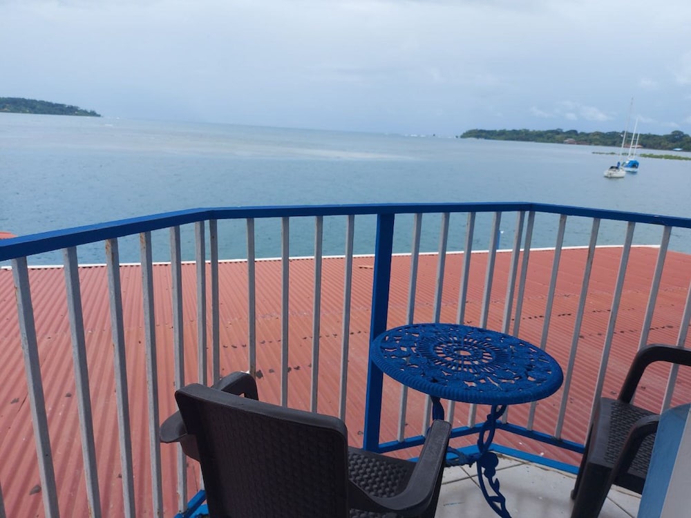 Queen room with sea view photo 2