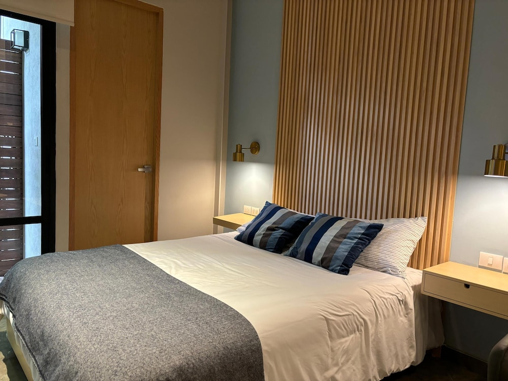 Basic Double Room, 1 Double Bed, Kitchenette, Garden View