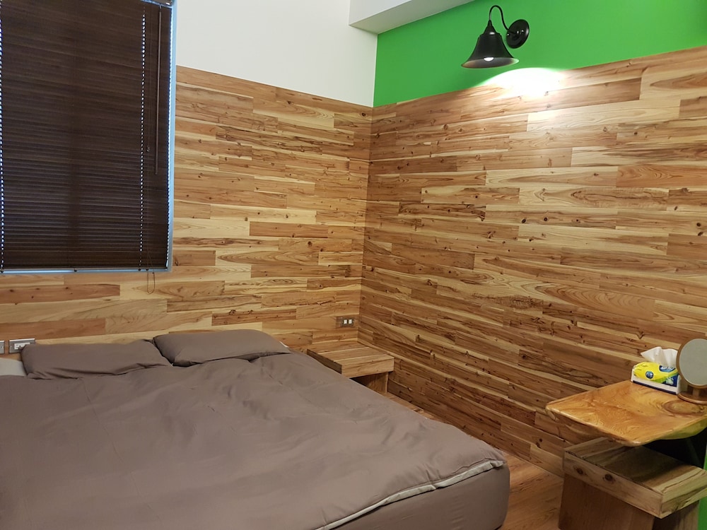 Standard Double Room, 1 King Bed, Accessible photo 3