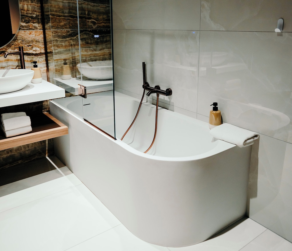 Superior Double Room, City View - Photo 6