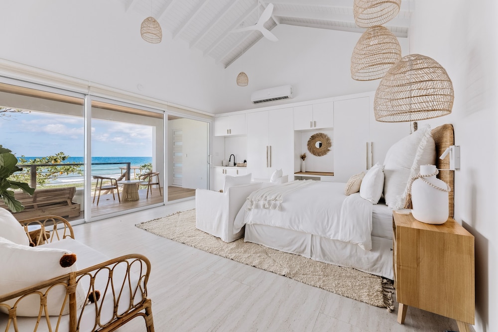 Beach Villa Suite photo 1