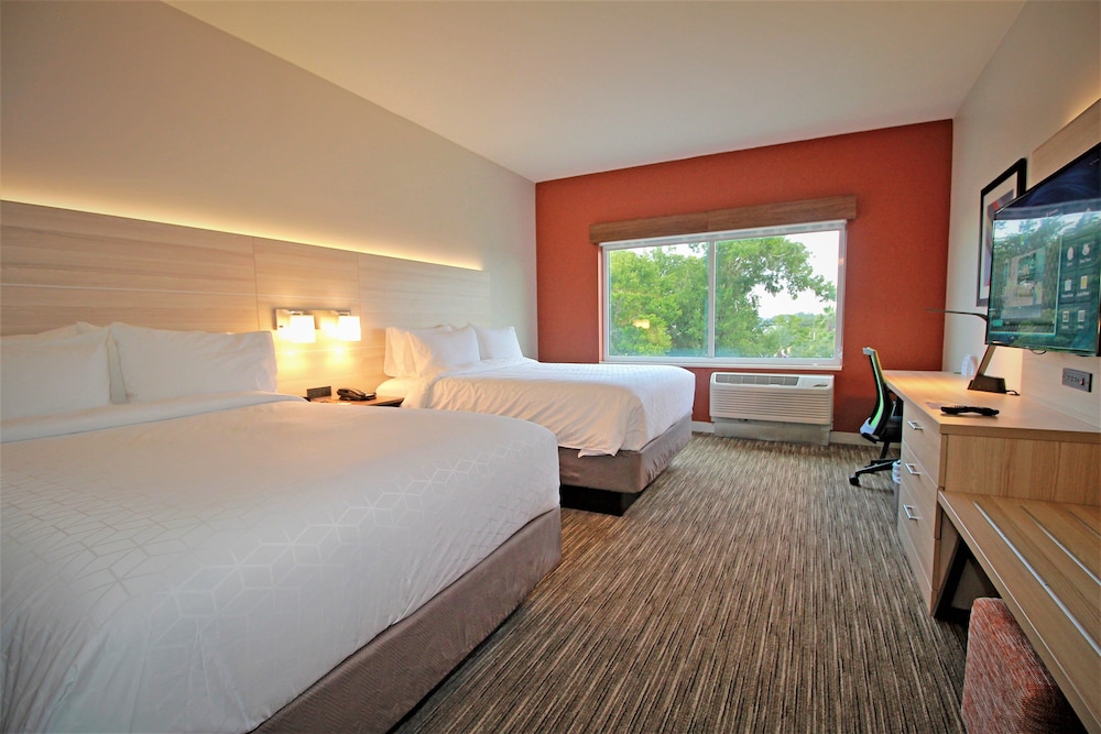 Standard Room, 2 Queen Beds, Accessible (Communications)