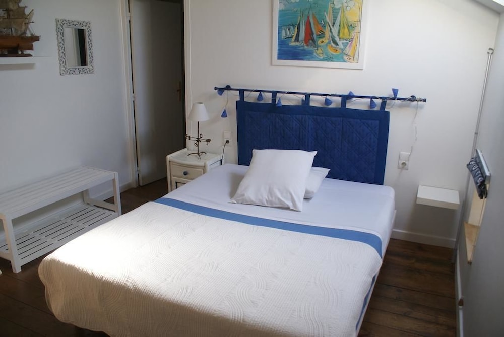 Double Room (Laperouse) photo 3