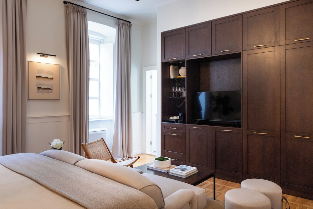Deluxe Studio Suite photo 2