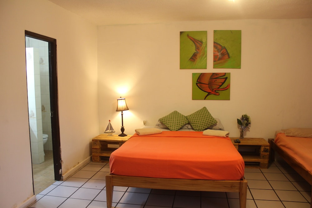 Triple Room, Private Bathroom photo 2