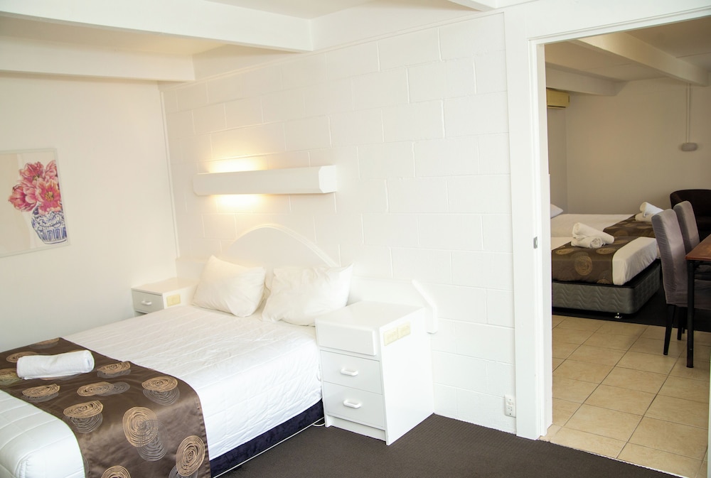 Interconnected Family Suite photo 1
