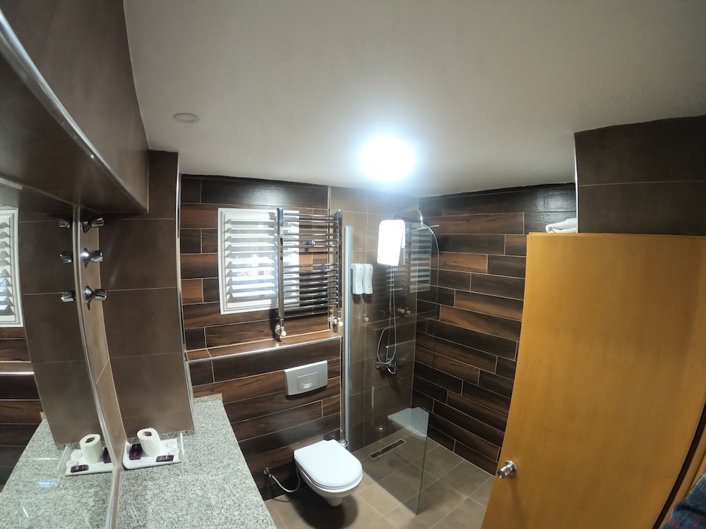 Standard Triple Room - Photo 4