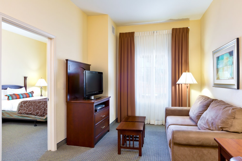 Suite, 1 Bedroom, Mobility Accessible, Kitchen (Communications) - Photo 1