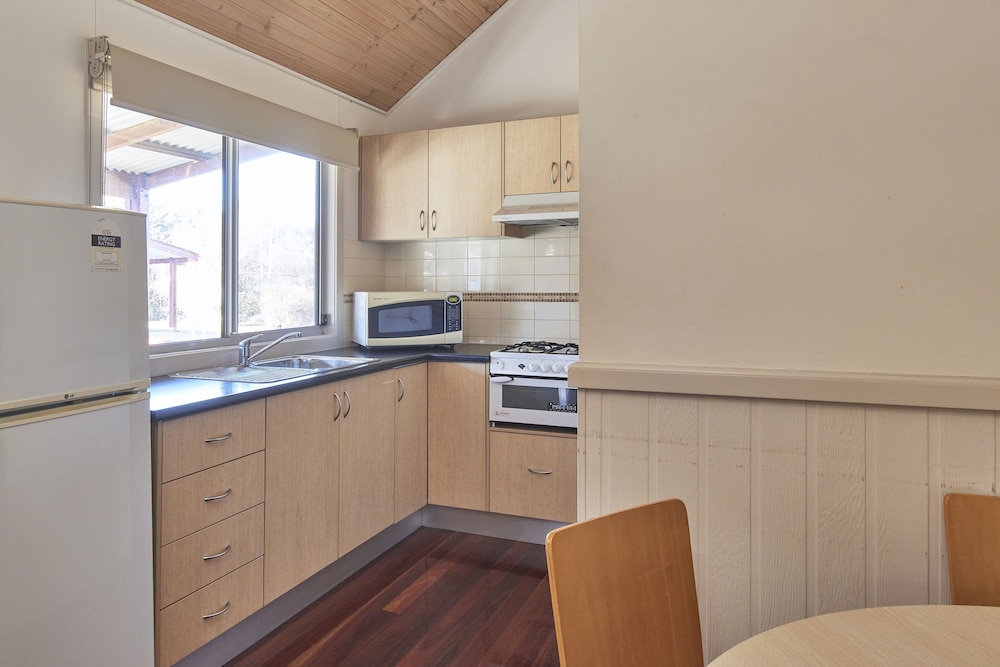 Two Bedroom Miners Hut photo 3