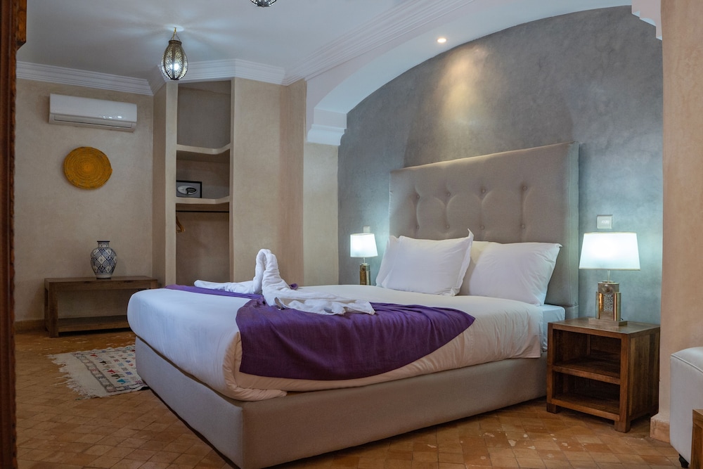 Suite - Photo 6
