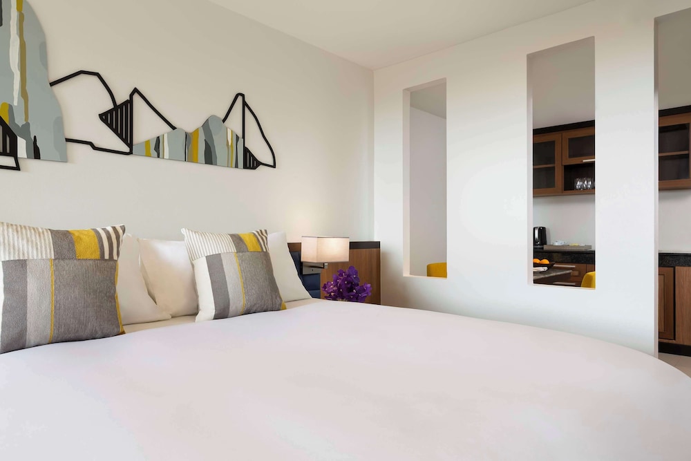 Avani Family Suite - Photo 4