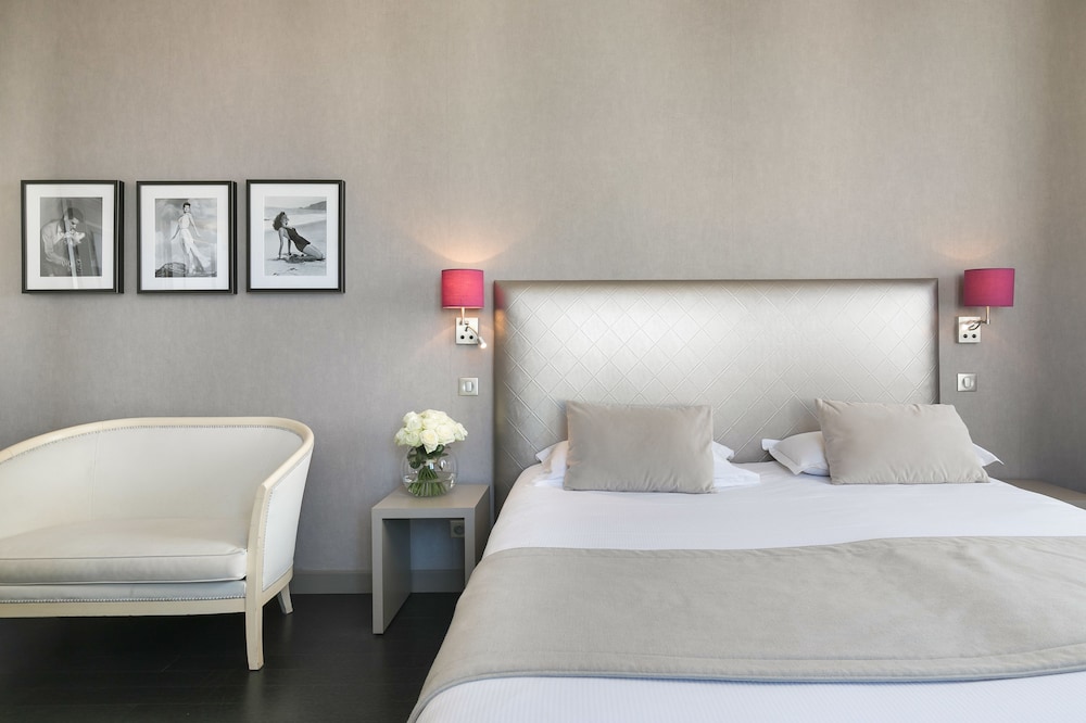 Deluxe Room, Sea View - Photo 3