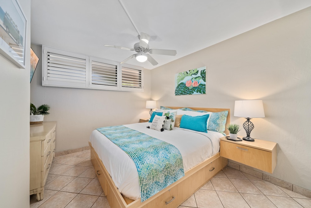 Condo, 1 King Bed With Sofa Bed (Kihei Surfside 306) photo 3