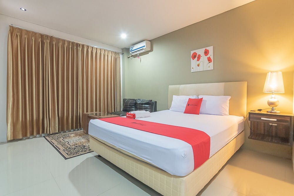 Premium Room (RedDoorz)