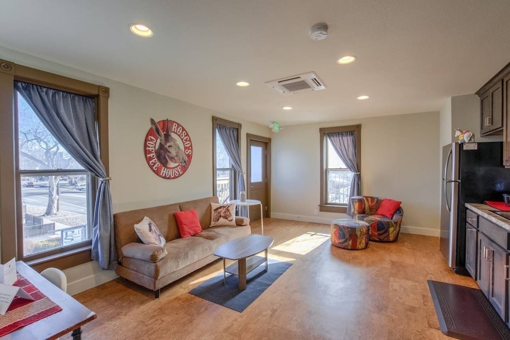 Apartment (1 Bedroom)