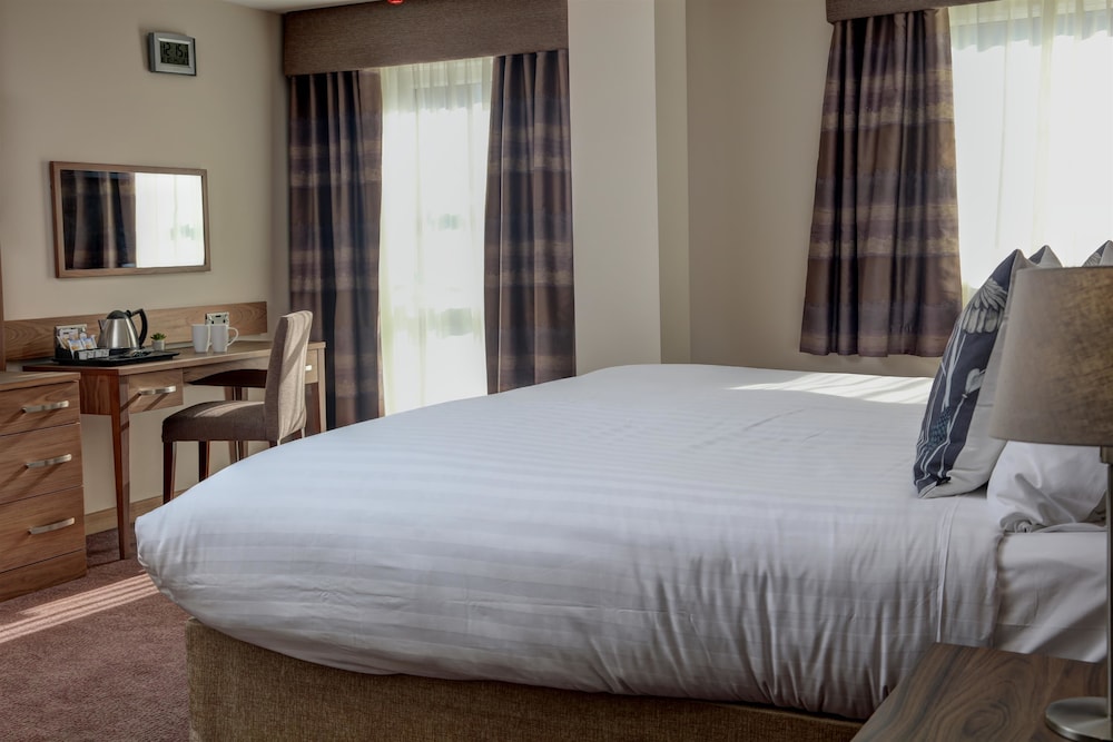Standard Room, 1 Double Bed, Non Smoking (Small Room) - Photo 4