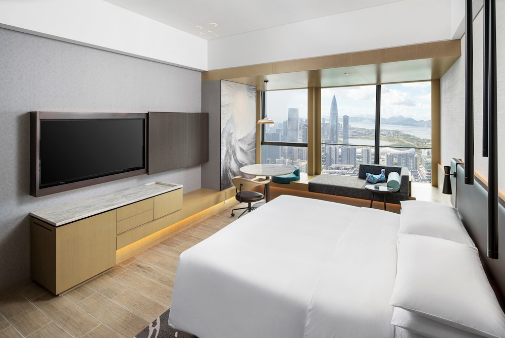 Room, 1 King Bed, Bay View - Photo 2