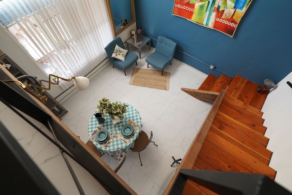 Deluxe Duplex, 2 Bedrooms, 2 Bathrooms, Garden Area photo 2