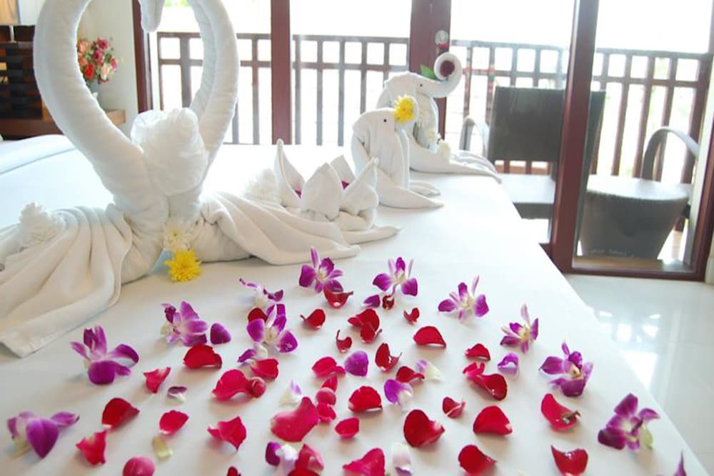 Grand Building Sea View photo 3
