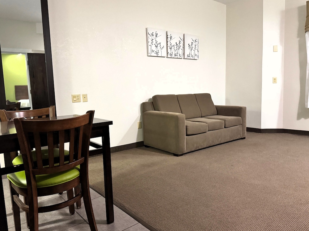 Suite, 1 Bedroom, Accessible, Non Smoking (Mobility, Tub W/grab Bars) photo 2