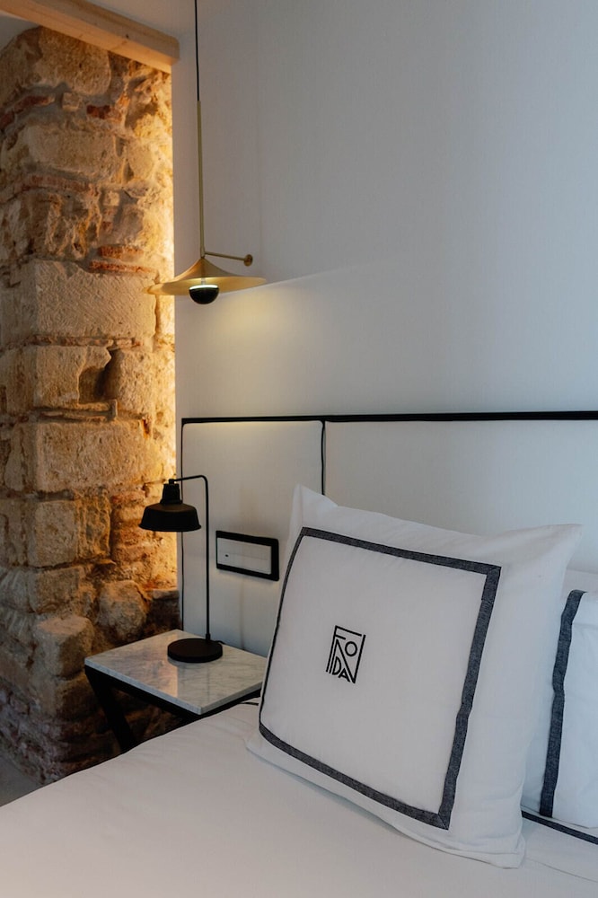 Classic Double Room, Courtyard View - Photo 2