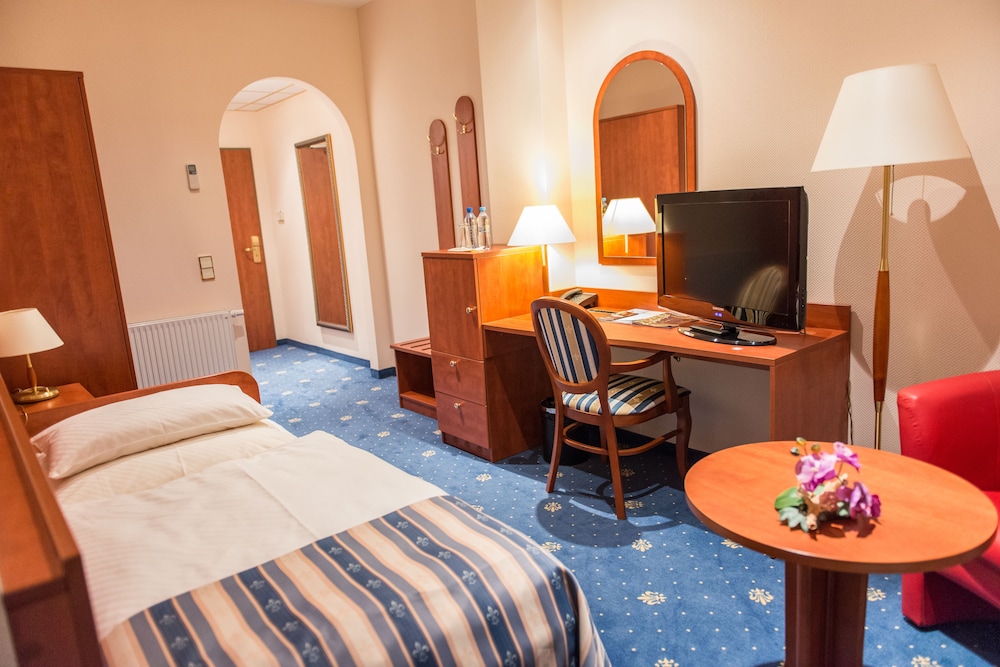 Single Room
