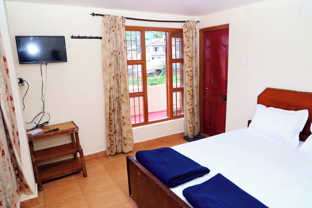 Classic Triple Room, Balcony