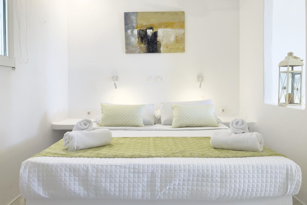 Family Suite, Air conditioning, Partial Sea View photo 2