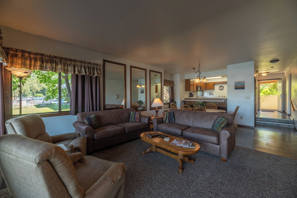 Comfort Suite, 2 Bedrooms, Mountain View photo 2