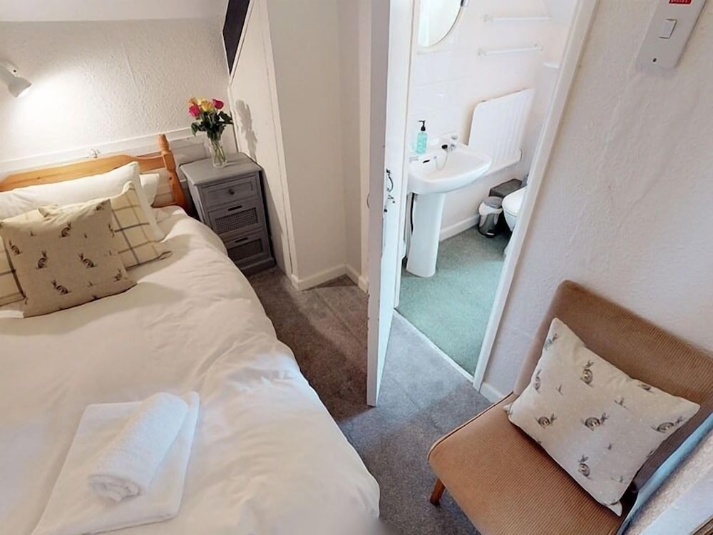 Loft, Ensuite (The Crows Nest +1 bed) photo 3