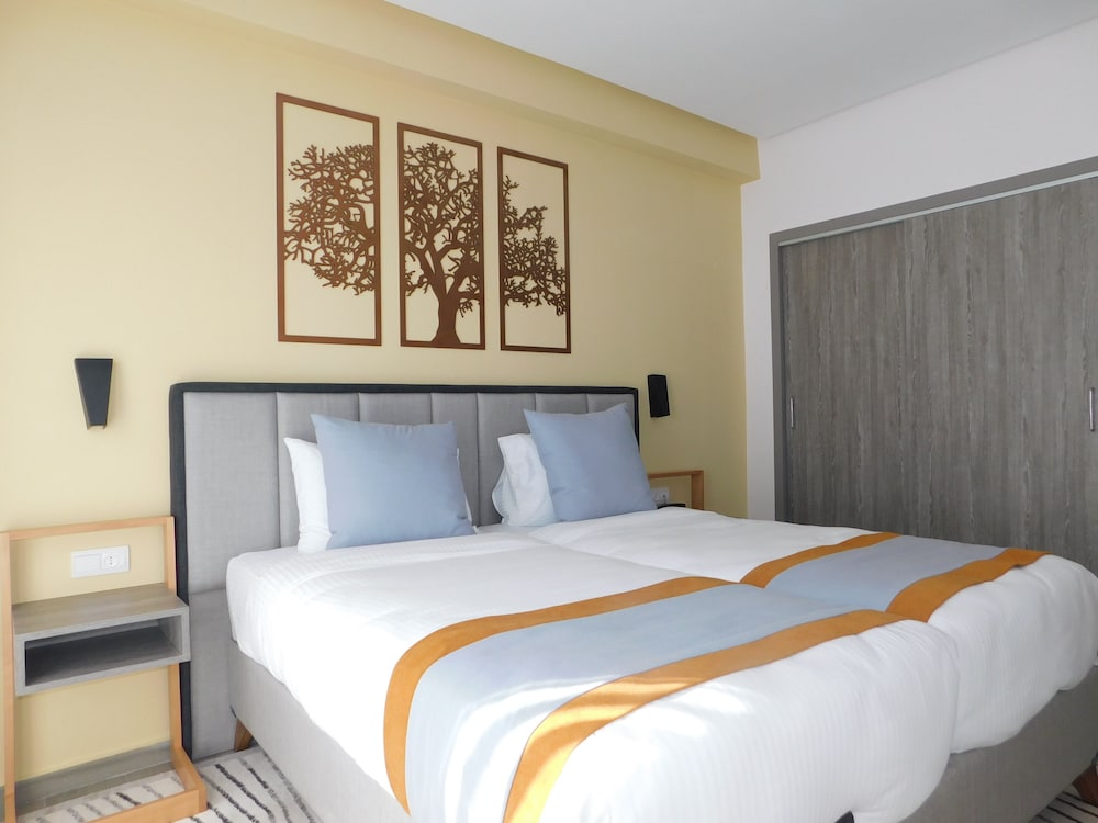 Signature Twin Room photo 1