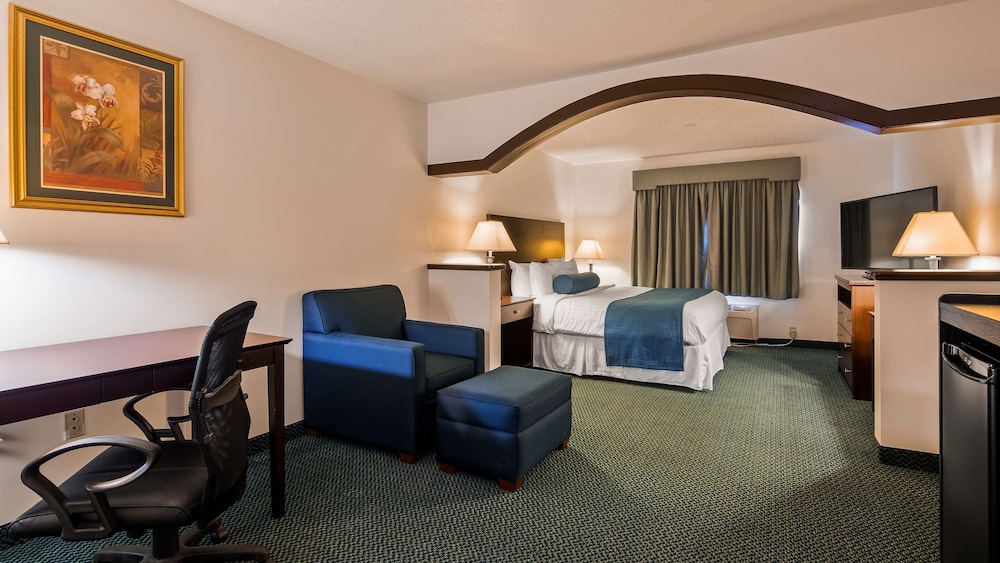 Standard Room, 1 King Bed, Accessible, Jetted Tub (Oversized Room) photo 2