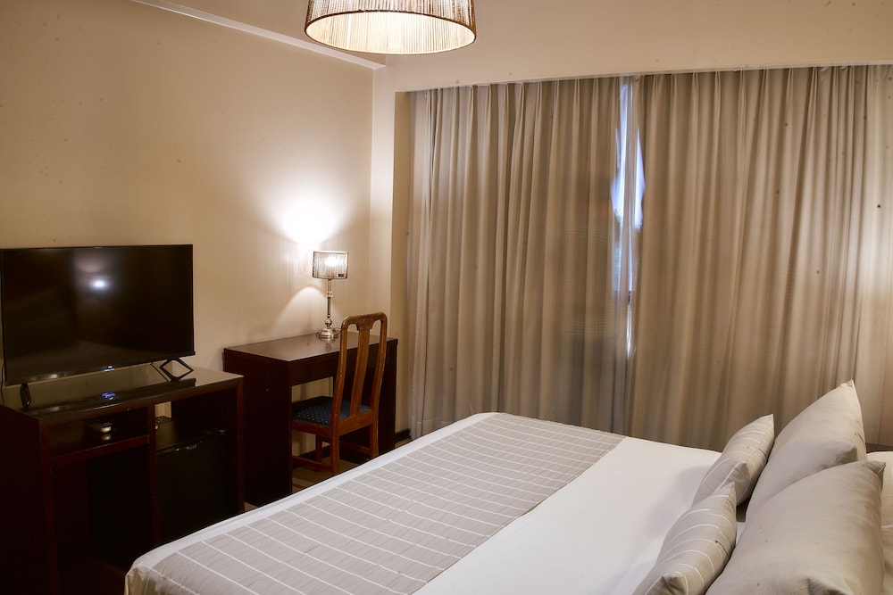 Standard Double or Twin Room photo 3