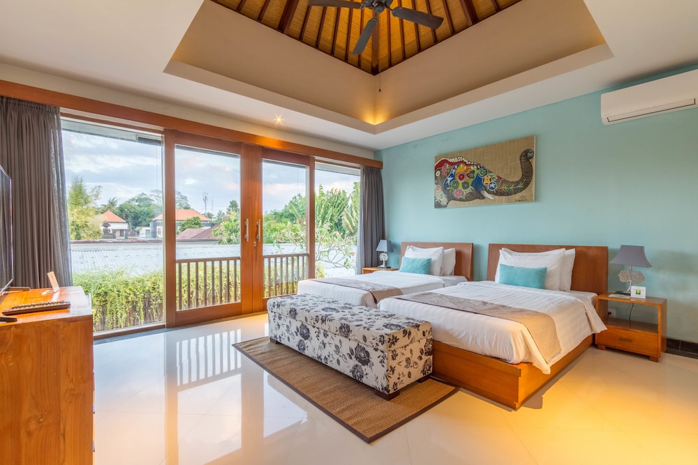 2 Bedroom Villa with Private Pool photo 1