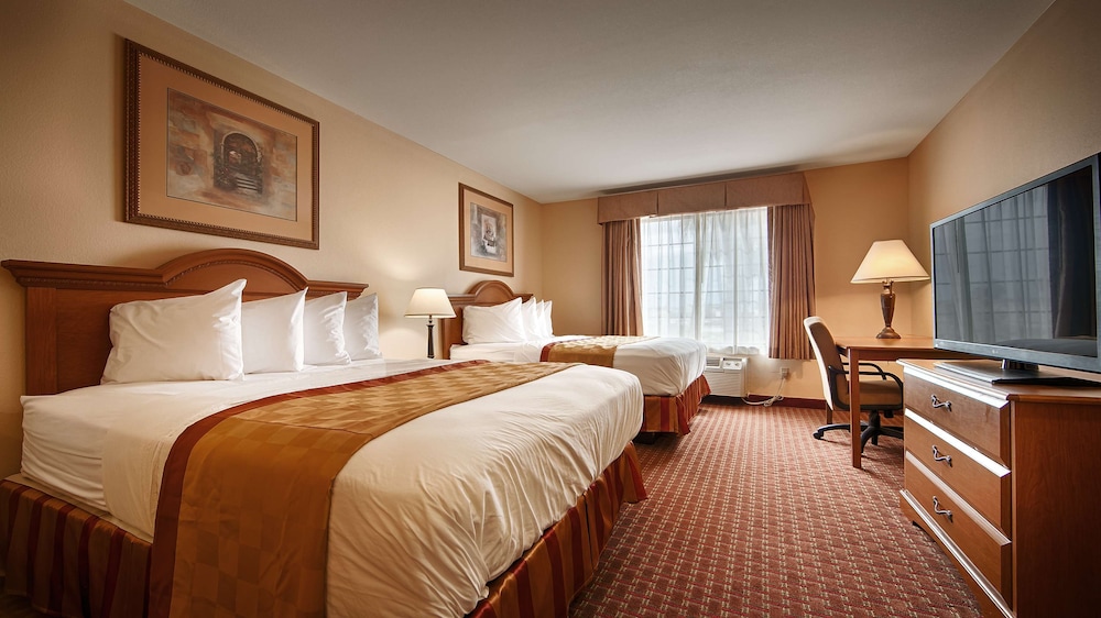 Suite, 2 Queen Beds, Accessible, Bathtub - Photo 2