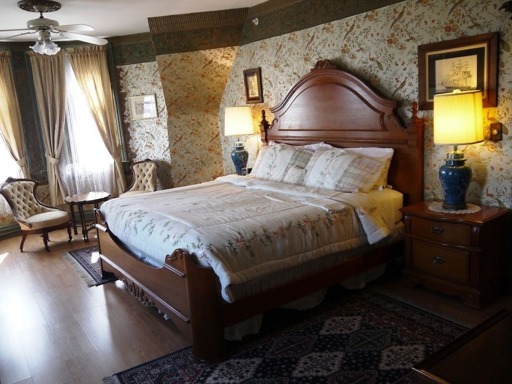 Premium Suite, 1 Bedroom, City View (Master Suite)