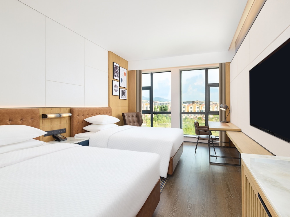 Superior Room, 2 Double Beds, Garden View