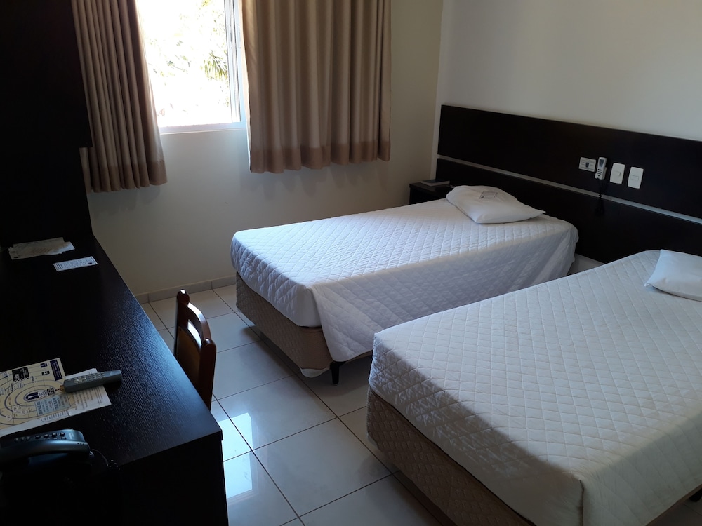 Twin Room, 1 Double Bed