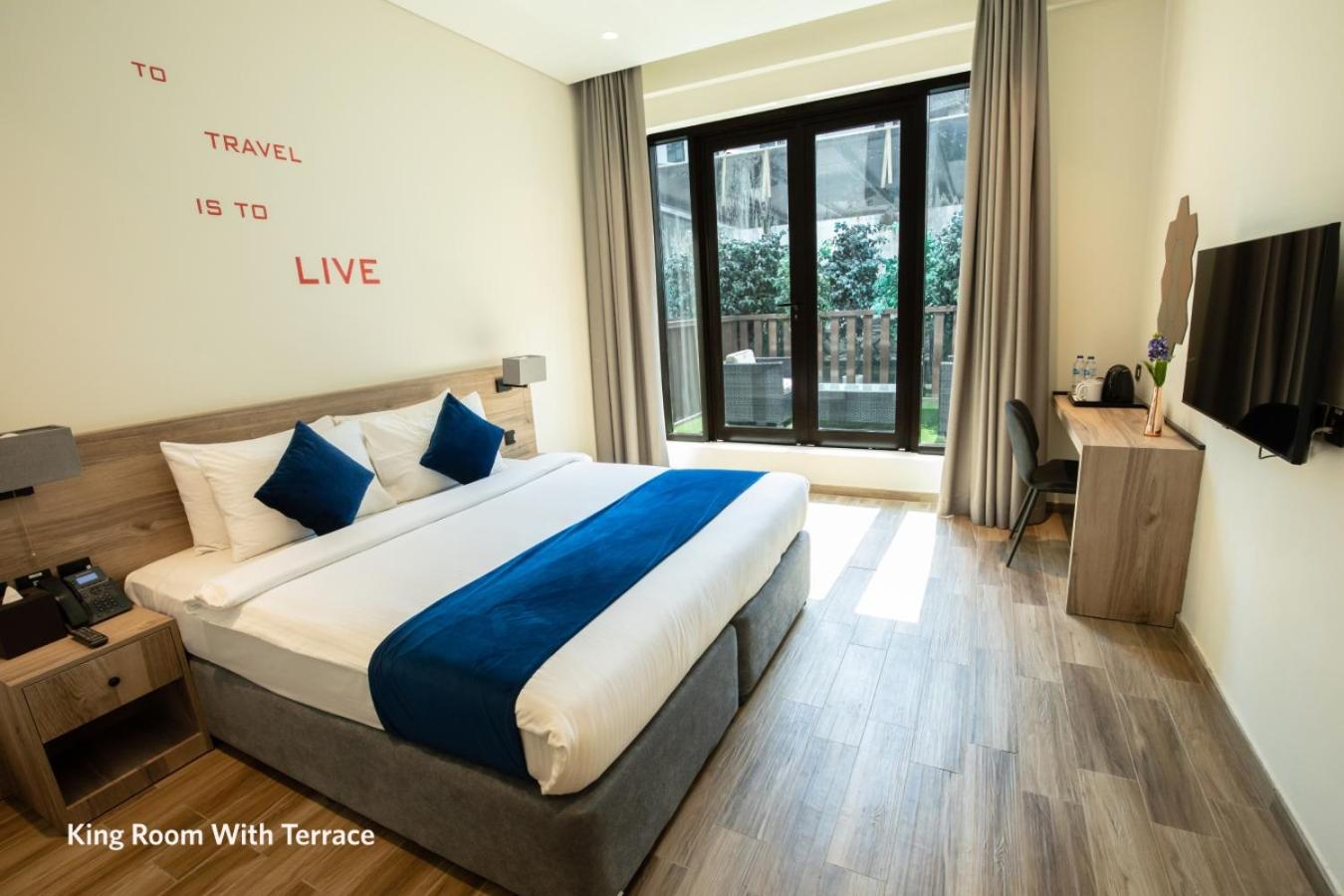 Deluxe King Room With Terrace (Includes 25% Off F&B) photo 1