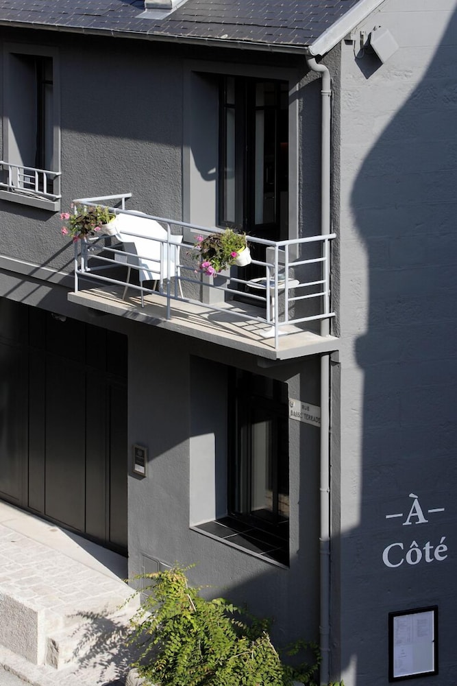 Studio, Balcony photo 3