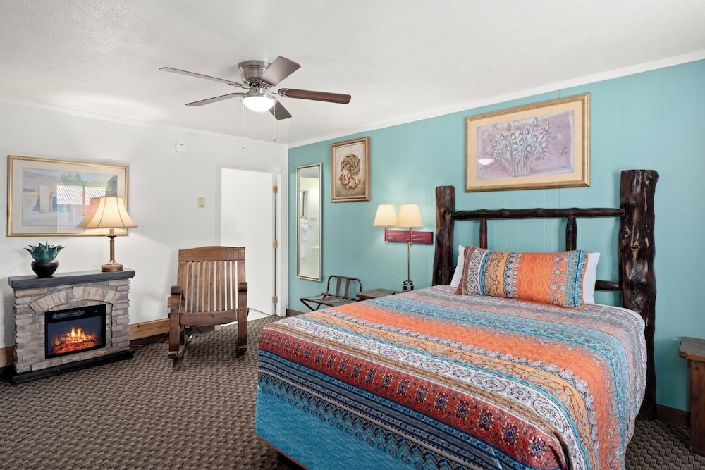 Classic Single Room