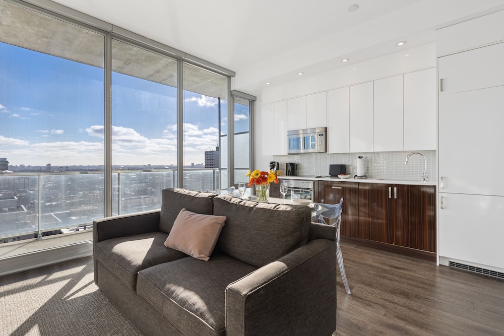 One Bedroom King Suite photo 1