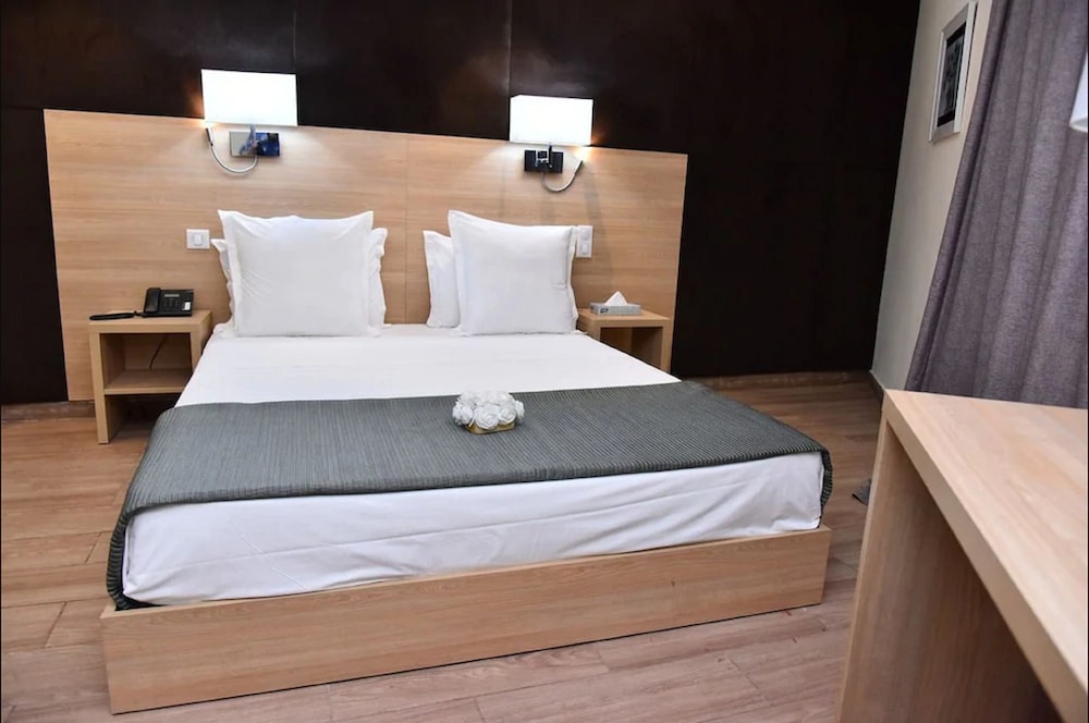Double Room, Non Smoking - Photo 1